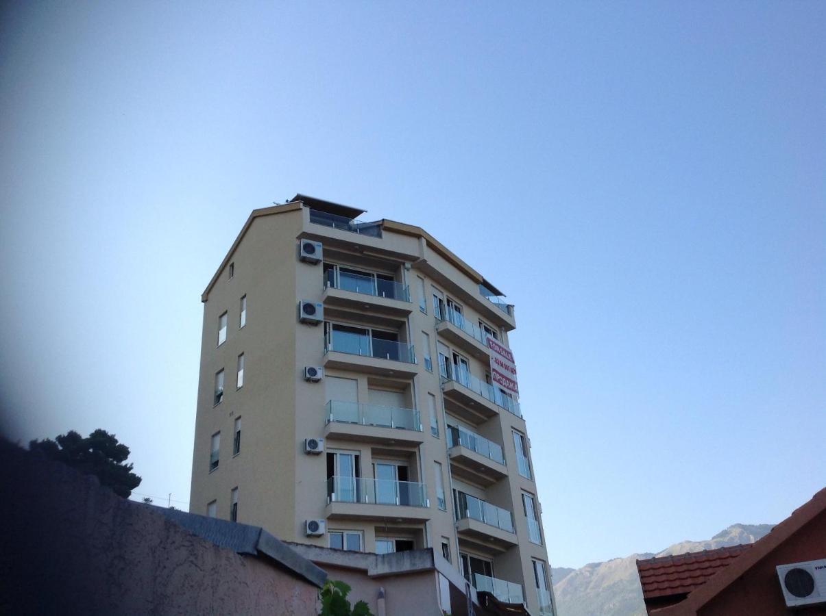 Apartments Jelusic 부드바 외부 사진
